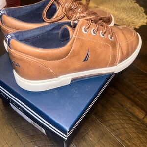 Nautica Kid’s 12c  Tan Sneakers with White Soles